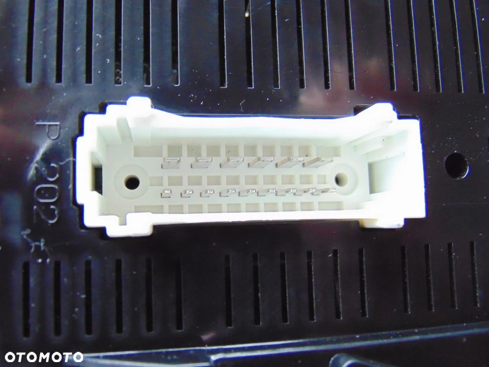 Moduł sterownik UCH-N2 P8200387289 Renault Clio 2 II FL lift 01-09r - 12