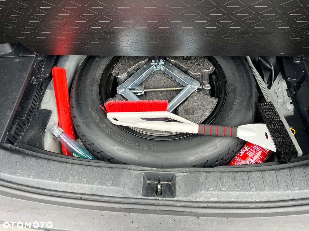 Toyota RAV4 2.5 Hybrid Executive 4x4 - 24