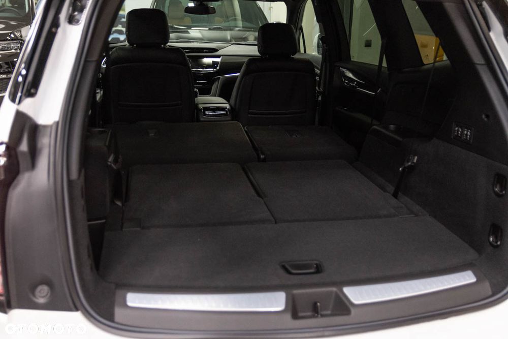 Cadillac XT6 - 18