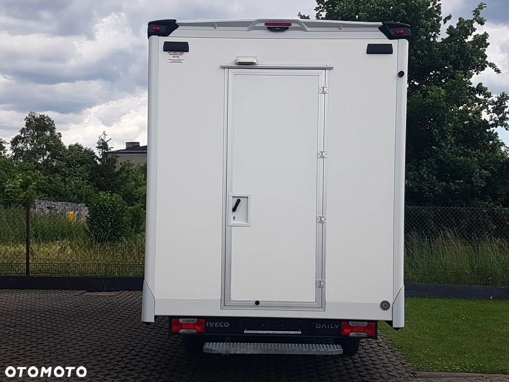 Iveco DAILY KONTENER NISKOPODŁOGOWY 4,43x2,23x2,42 SKLEP FOODTRUCK BAR KLIMA KONIOWÓZ KAMPER - 16