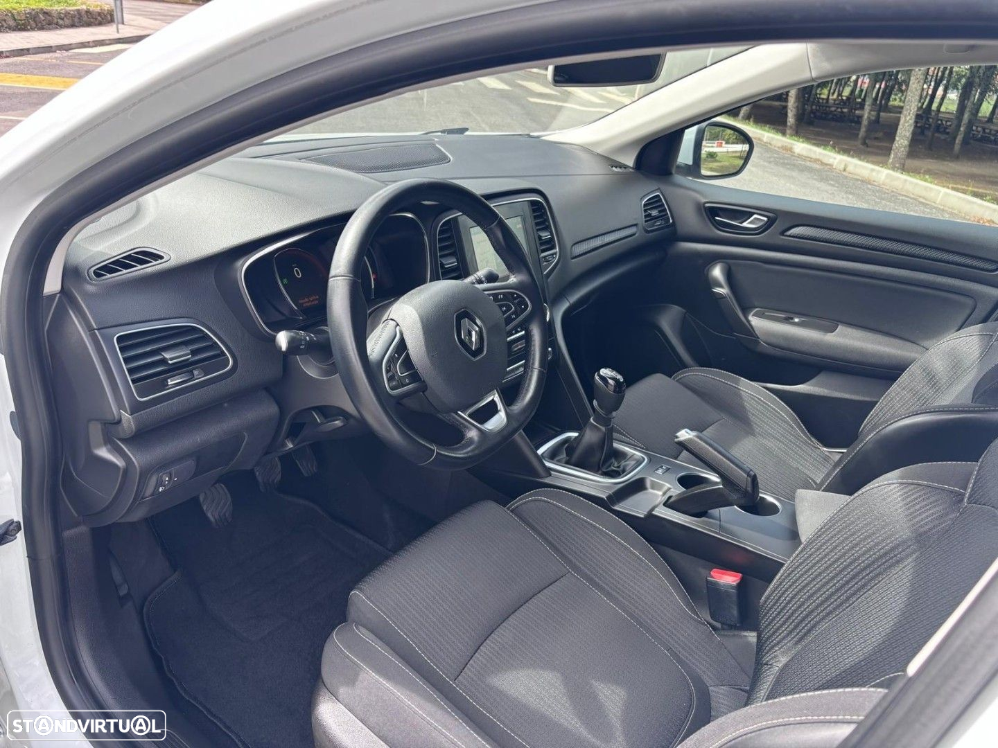 Renault Mégane 1.5 dCi Limited - 10