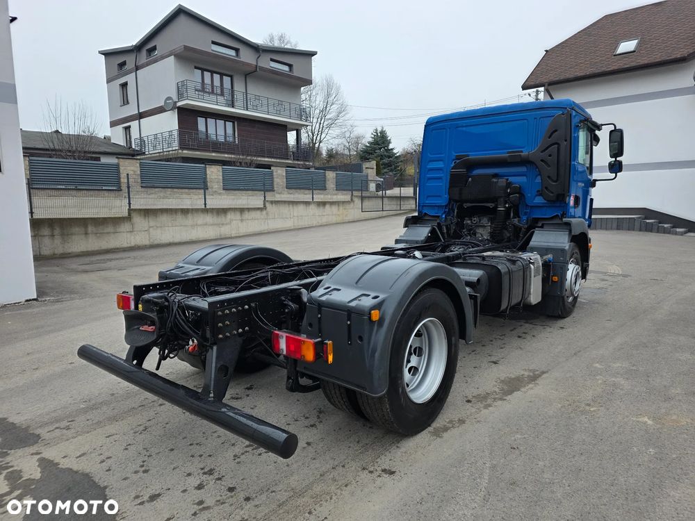 MAN TGM 18.320 urządzenie hakowe AXOR - 4