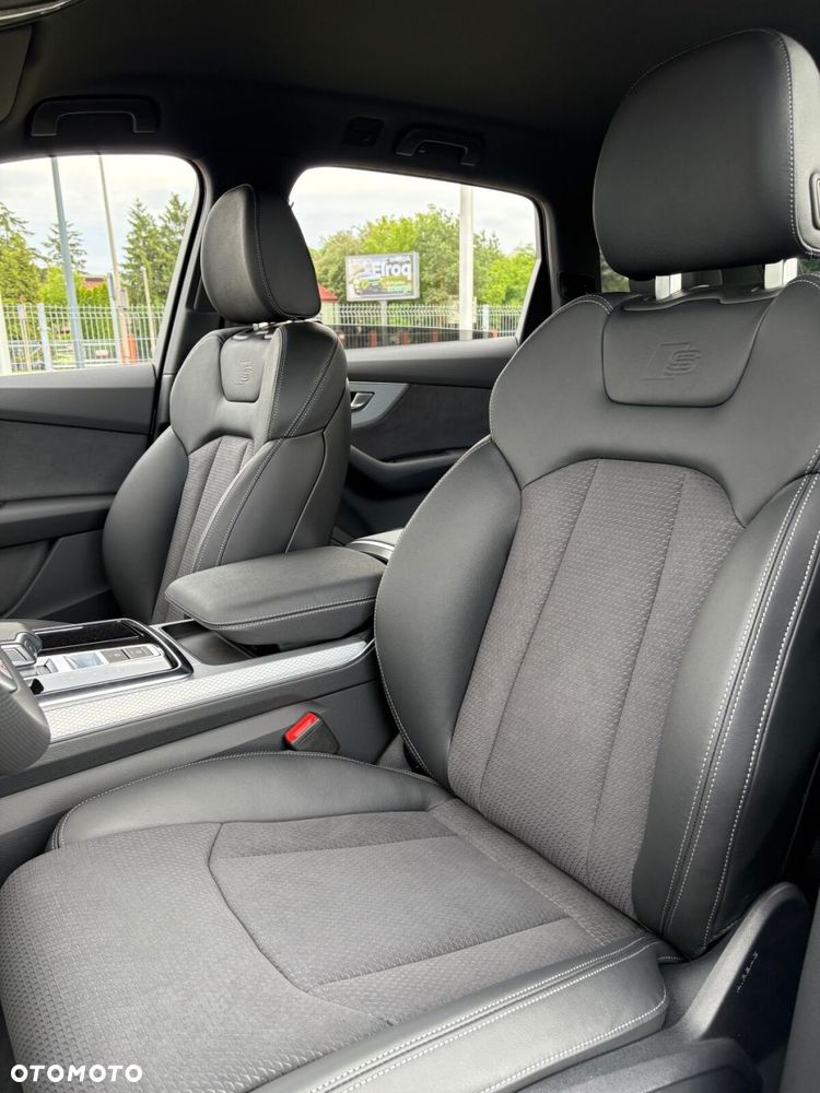 Audi Q7 - 17
