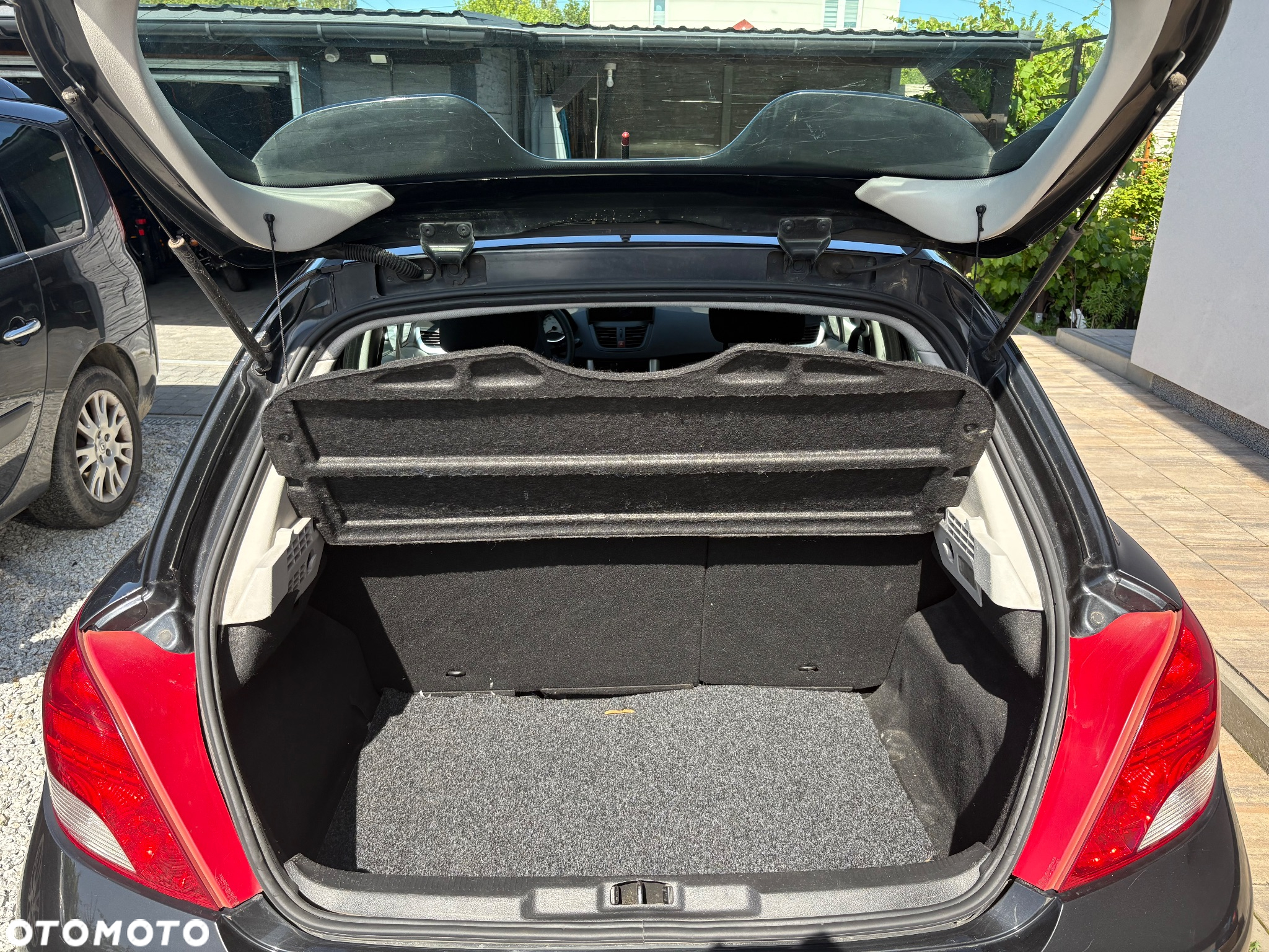Peugeot 207 - 7