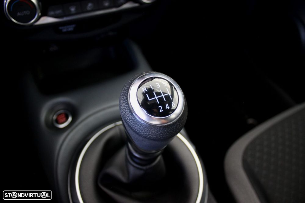 Nissan Juke 1.0 DIG-T N-Connecta NAV. - 35
