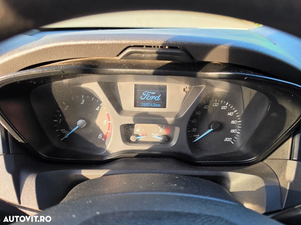 Ford Transit - 10