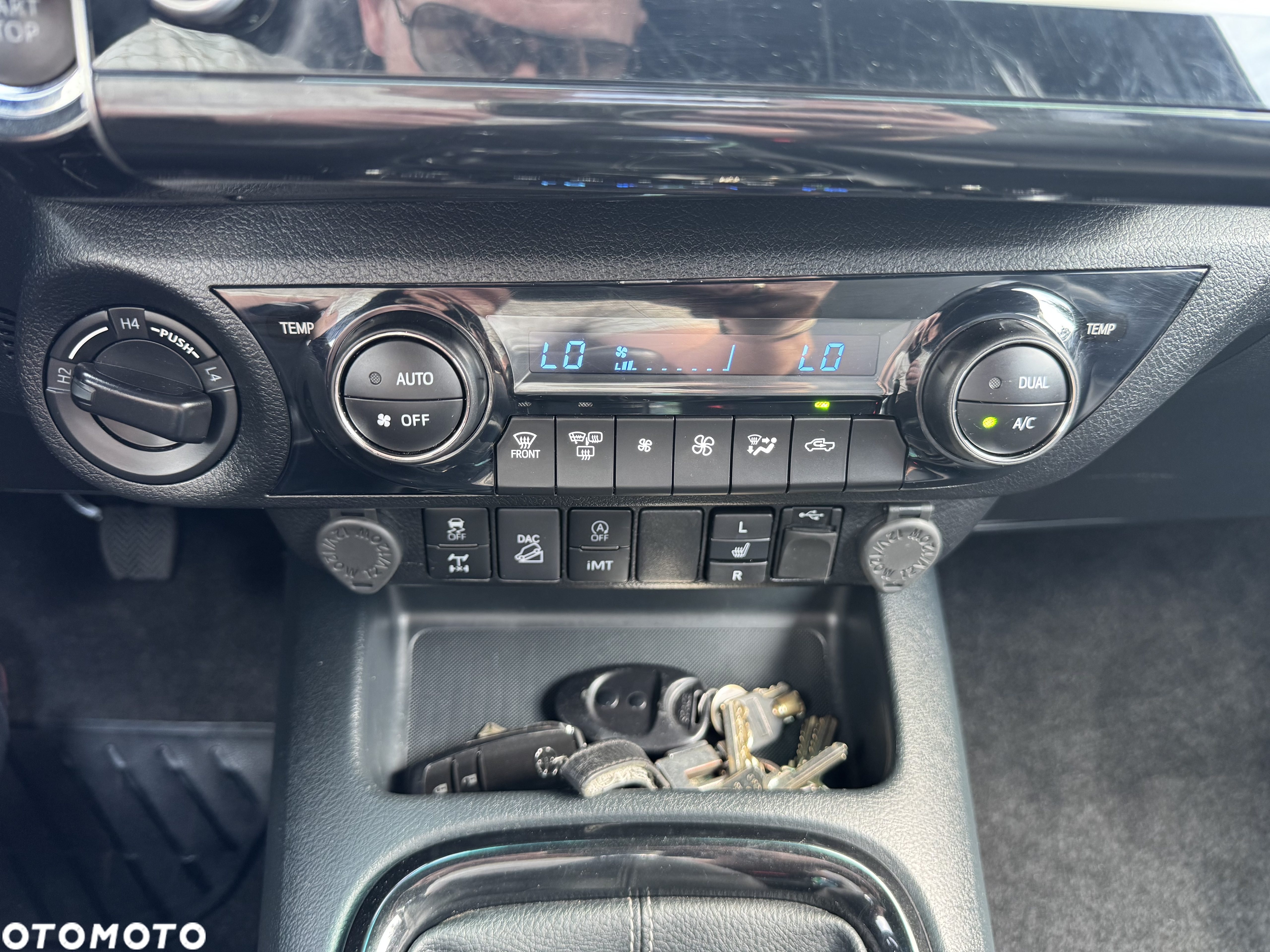 Toyota Hilux 2.8 D-4D Double Cab SR5 4x4 - 39