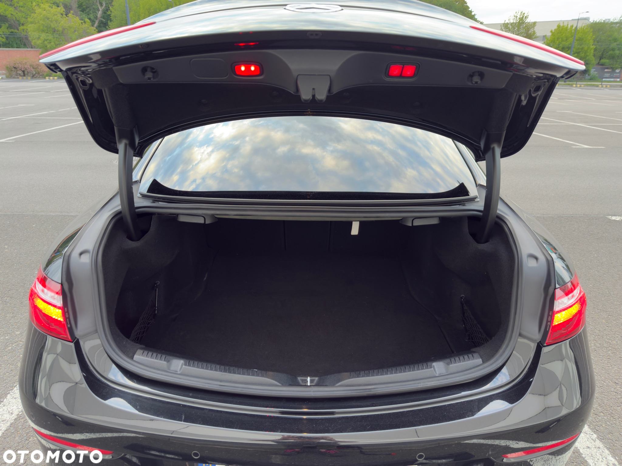 Mercedes-Benz Klasa E 200 Coupe 4-Matic 9G-TRONIC - 15
