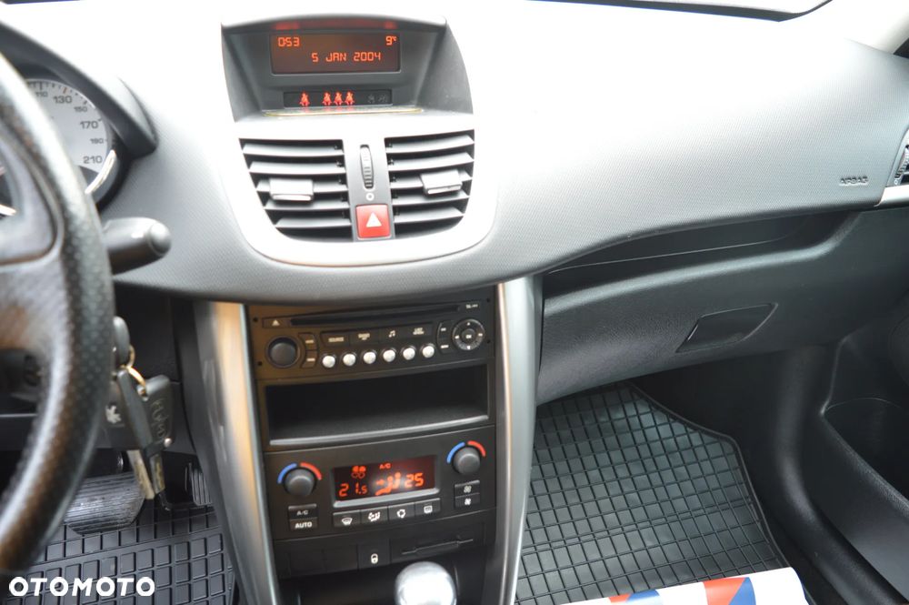 Peugeot 207 120 VTi Automatik Premium - 20