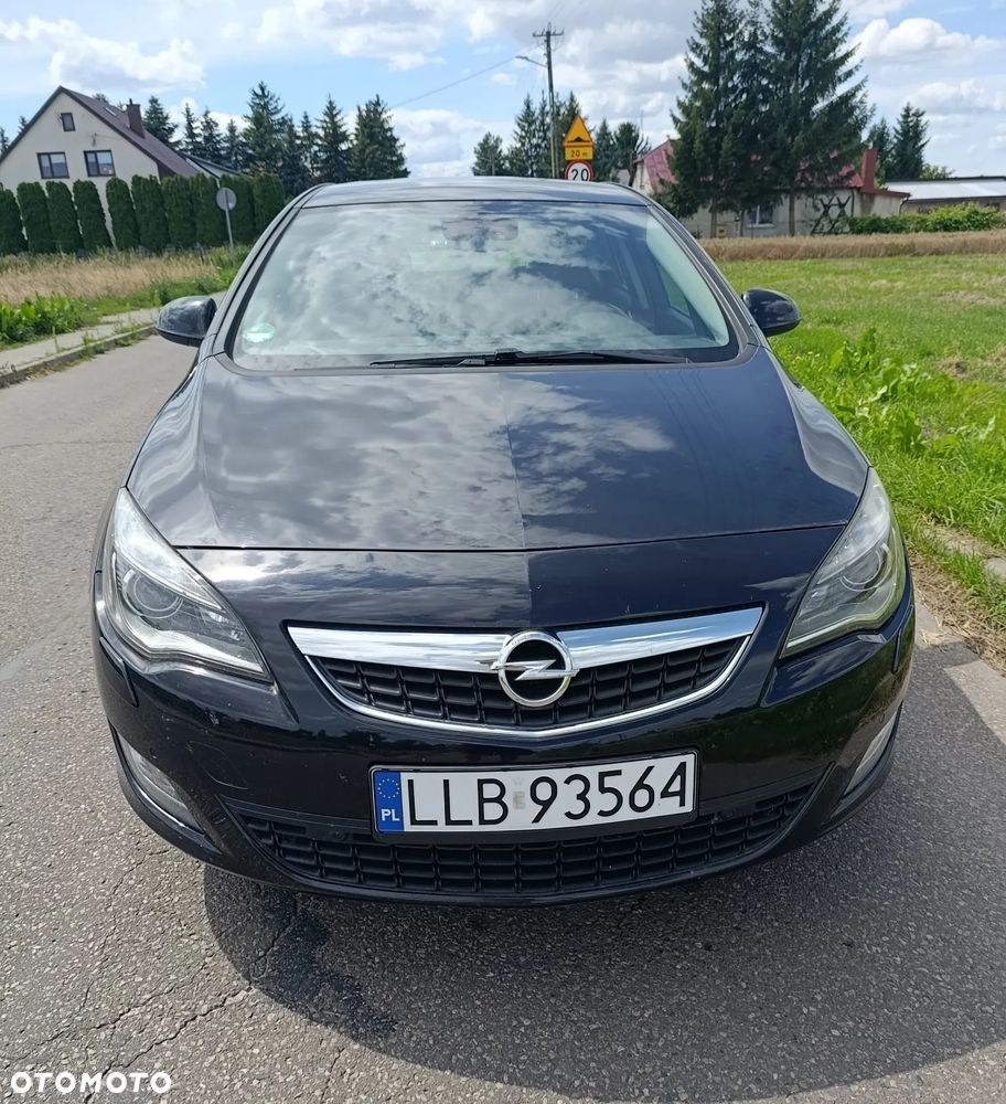 Opel Astra 2.0 CDTI Cosmo - 2