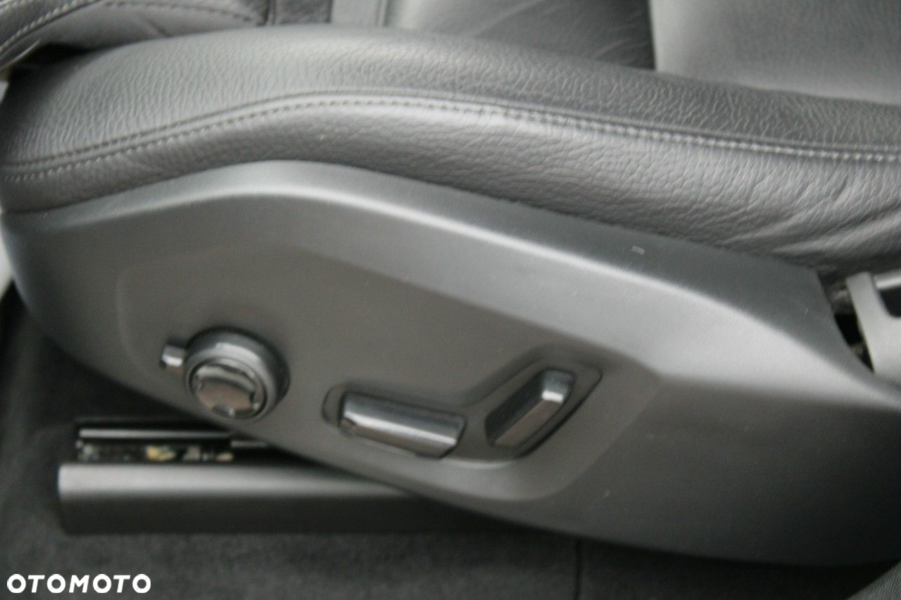 Volvo XC 60 - 18