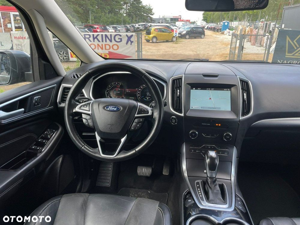 Ford S-Max - 9