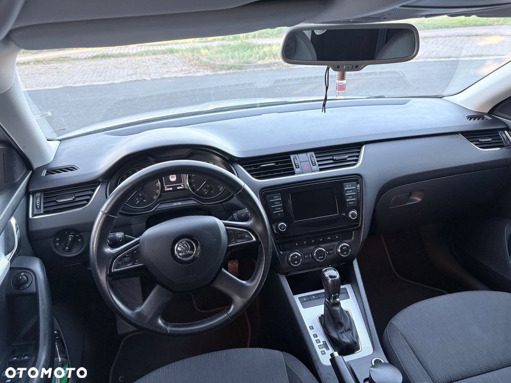 Skoda Octavia 2.0 TDI Ambition DSG - 15