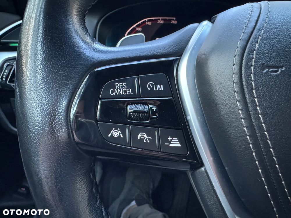 BMW Seria 5 530i xDrive Sport Line sport - 31