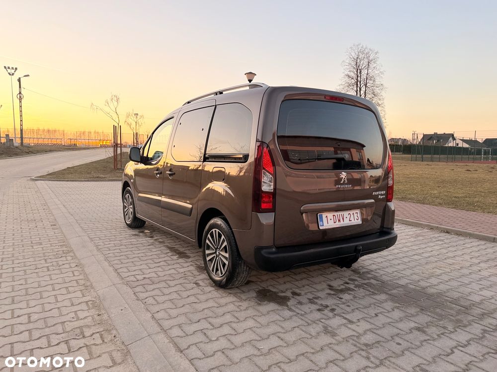 Peugeot Partner 98 VTi Family - 12