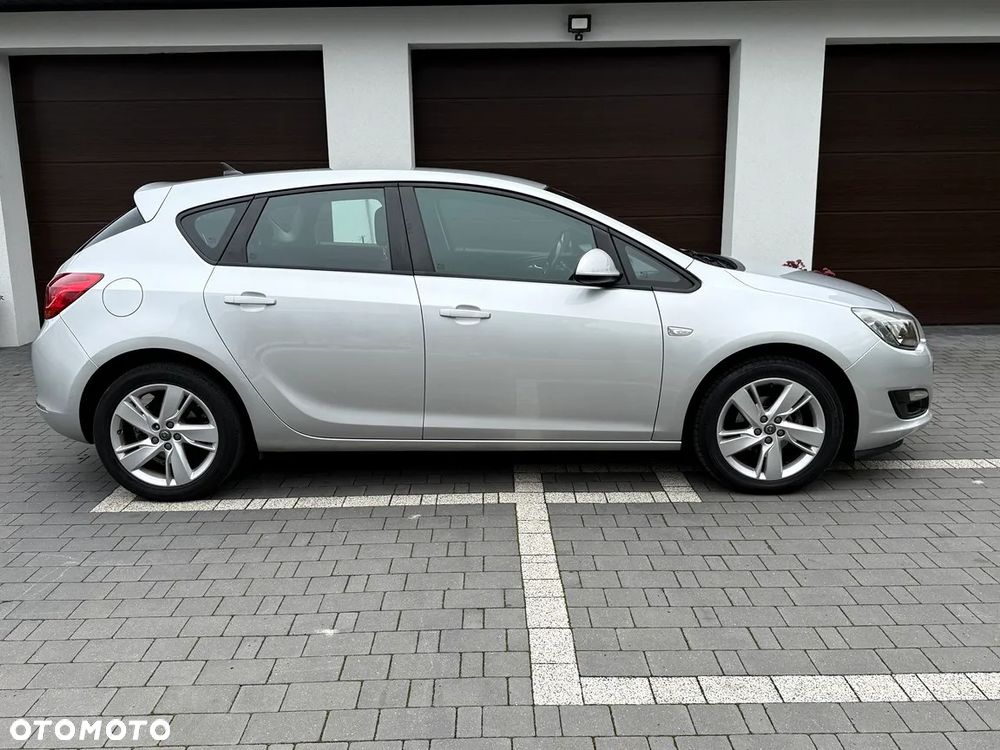 Opel Astra - 9