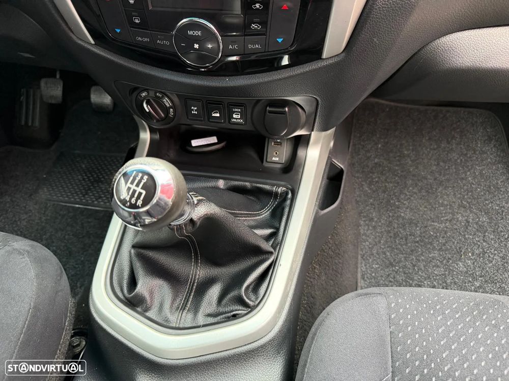 Nissan Navara 2.3 dCi CD 4WD Tekna - 20