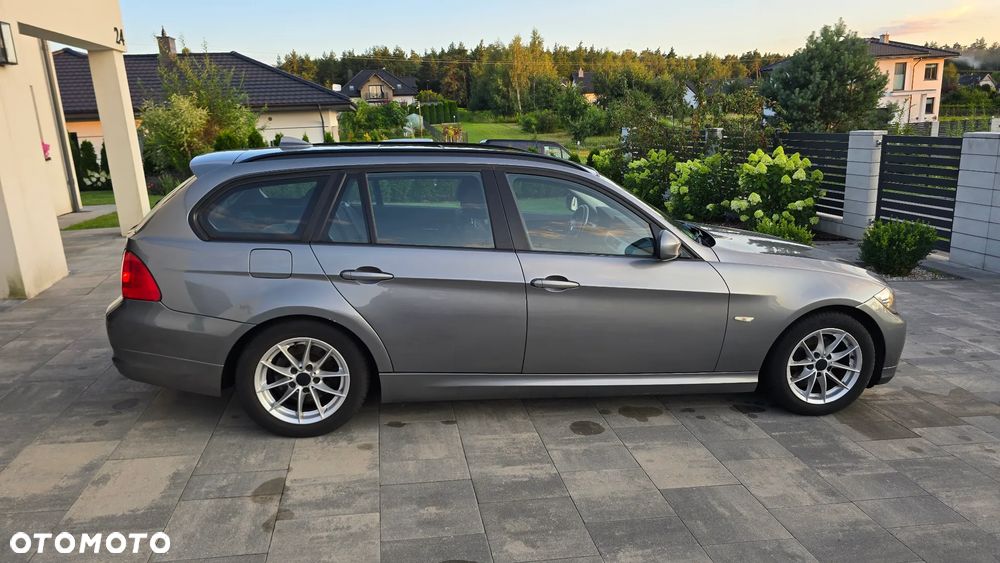 BMW Seria 3 318i Edition Exclusive - 8