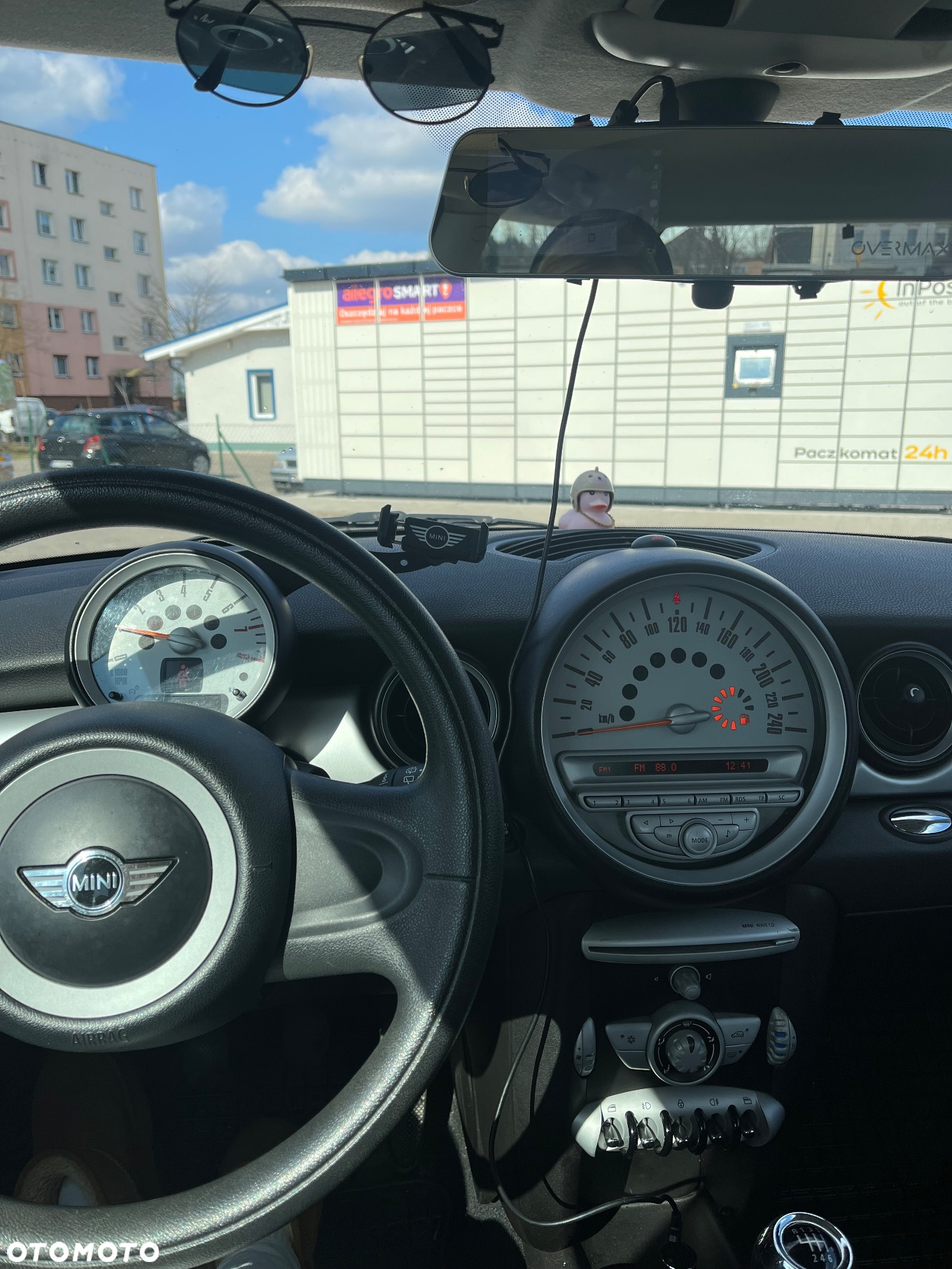 MINI ONE Standard - 12