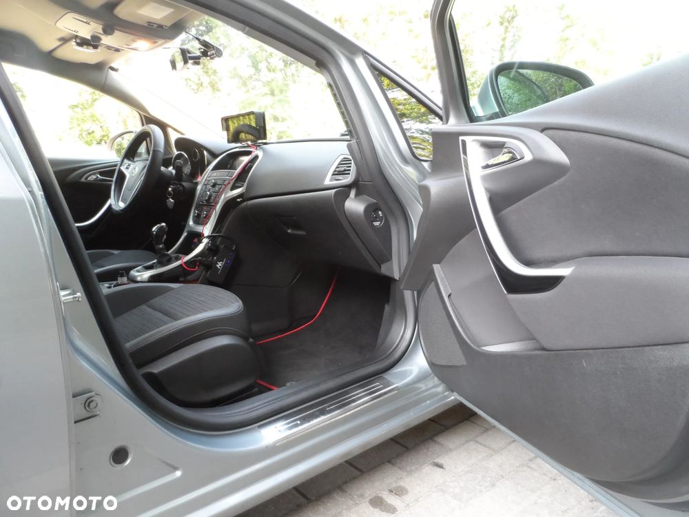 Opel Astra 1.4 T Active - 18