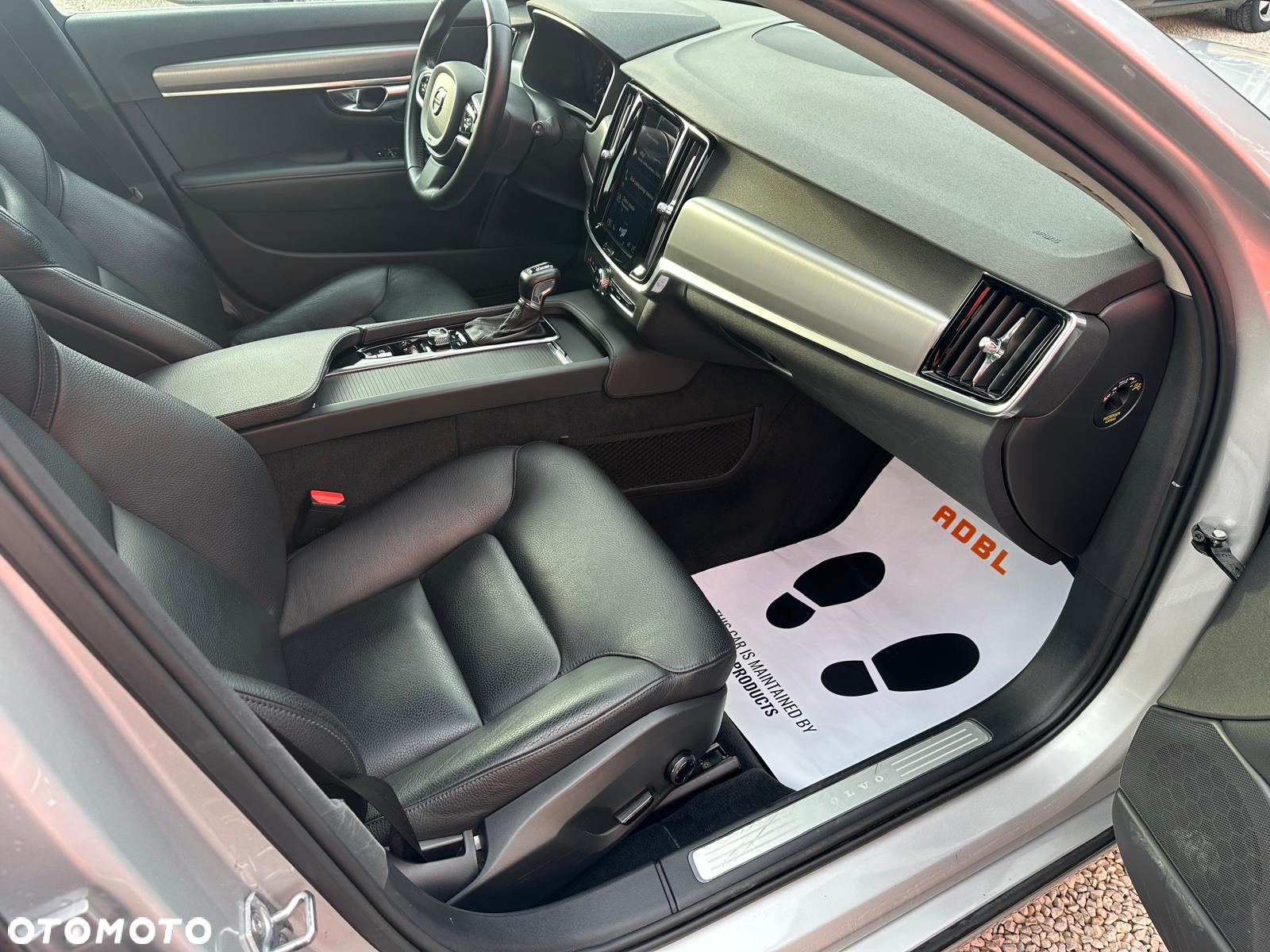 Volvo V90 D4 Momentum - 7