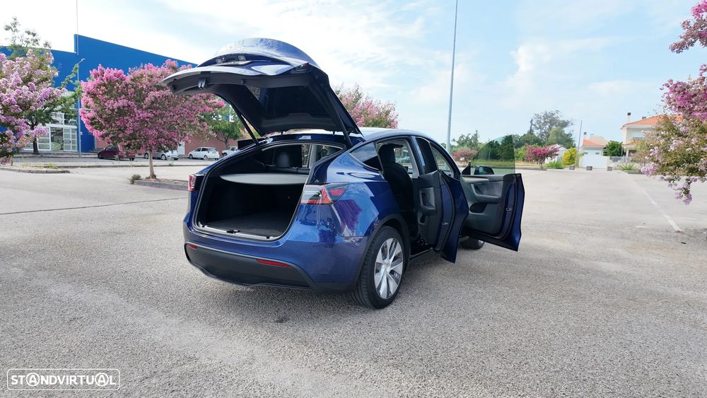 Tesla Model Y RWD - 5