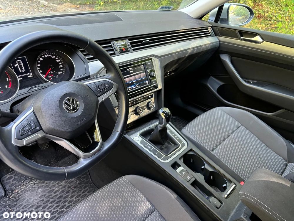 Volkswagen Passat 1.5 TSI EVO Business - 21
