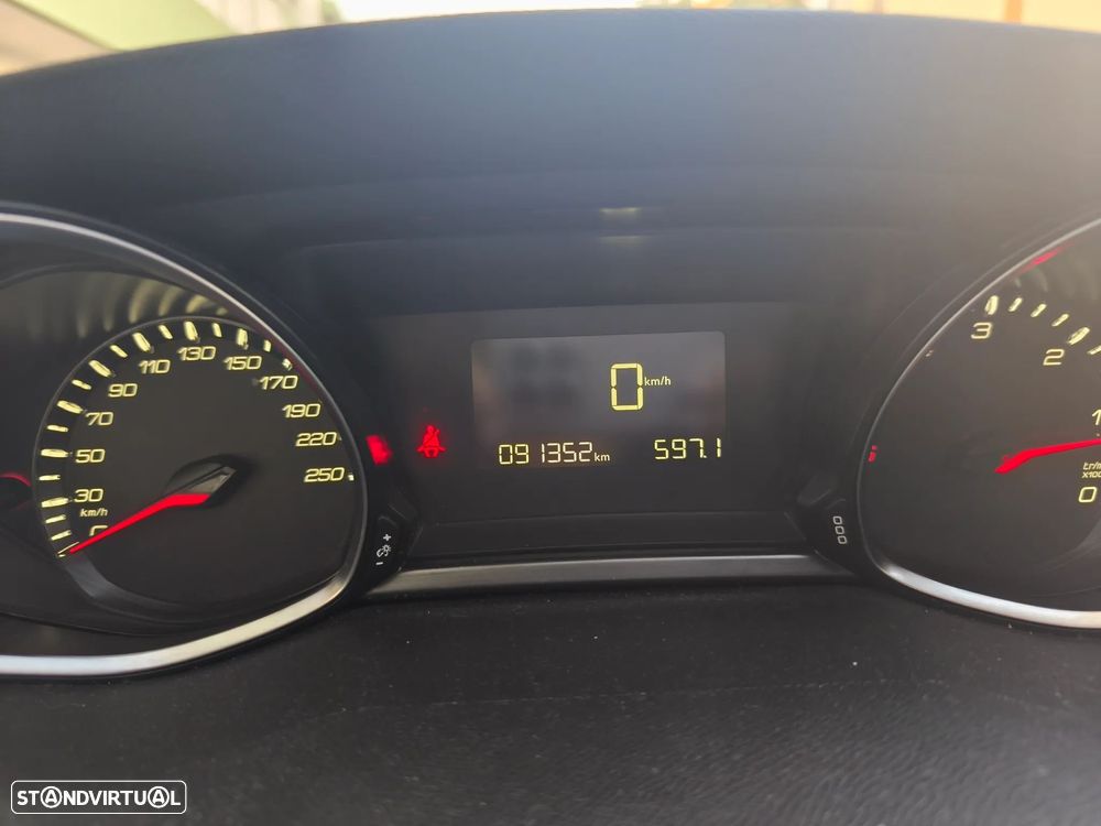 Peugeot 308 SW 1.6 BlueHDi Access - 3