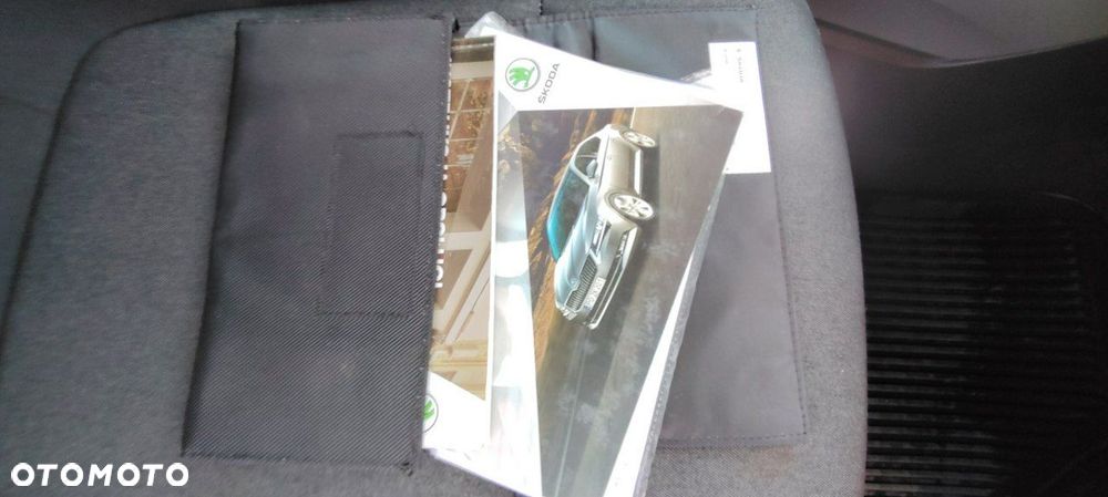 Skoda Fabia 1.0 Style Color - 16