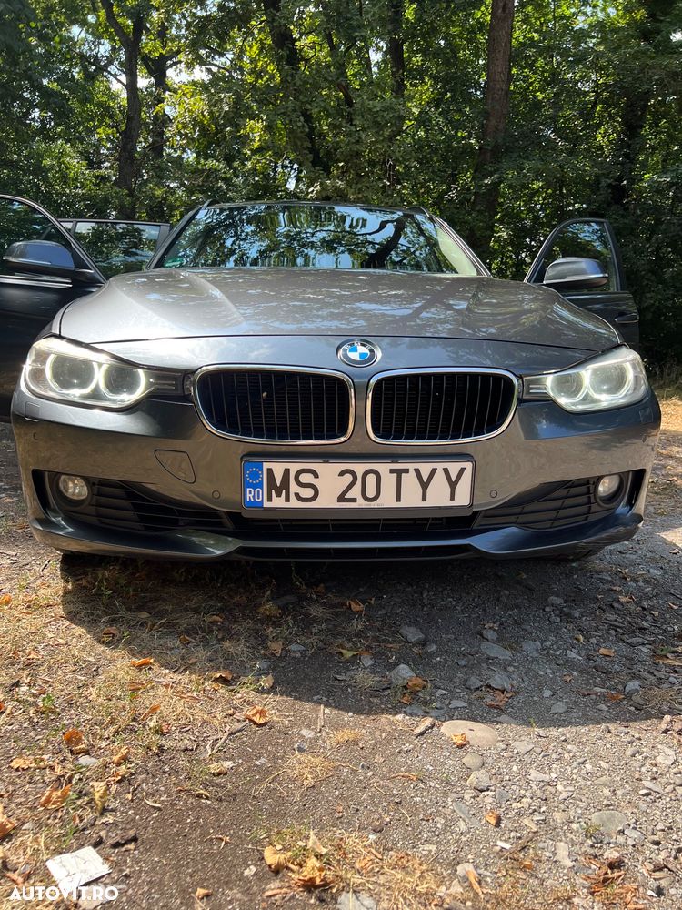 BMW Seria 3 320d - 25