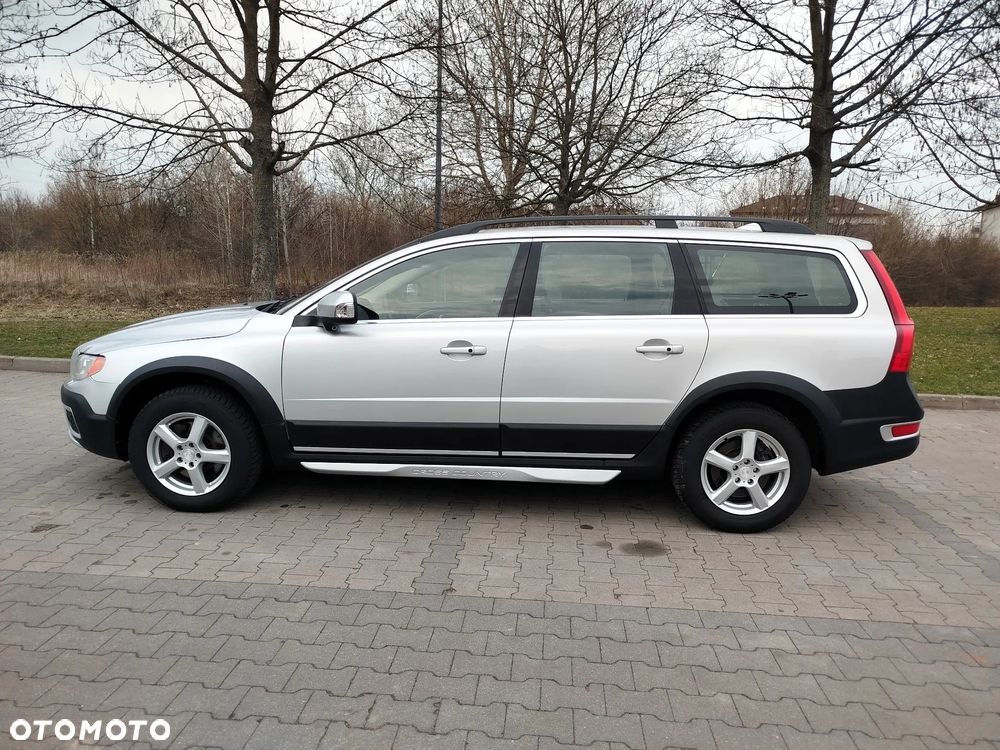 Volvo XC 70 3.2 AWD Momentum - 3
