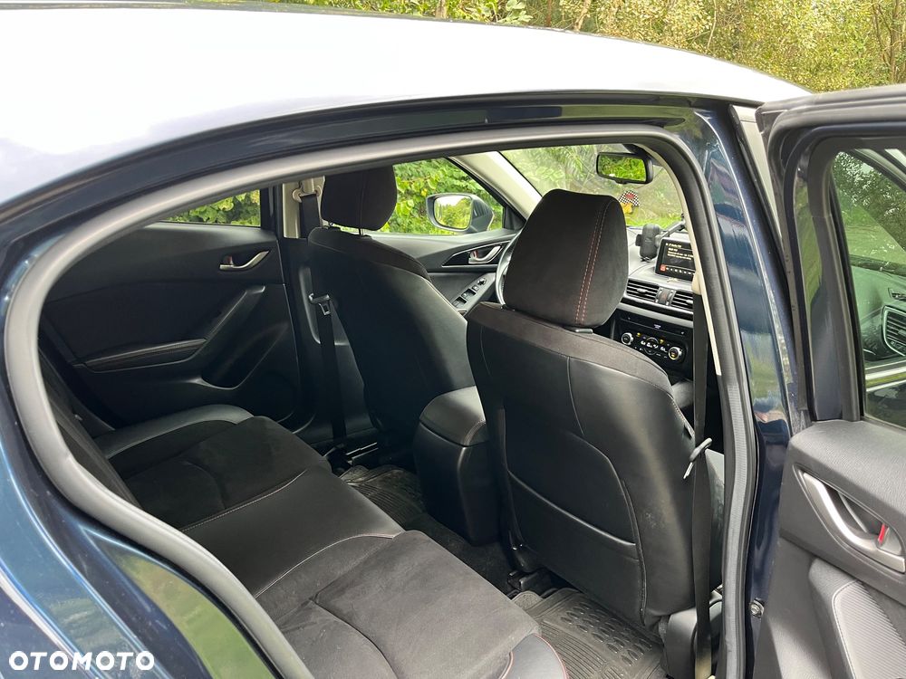 Mazda 3 - 9