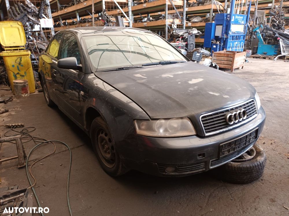Dezmembrari  Audi A4 B6 (8E)  2000  > 2004 1.9 TDI Motorina - 2