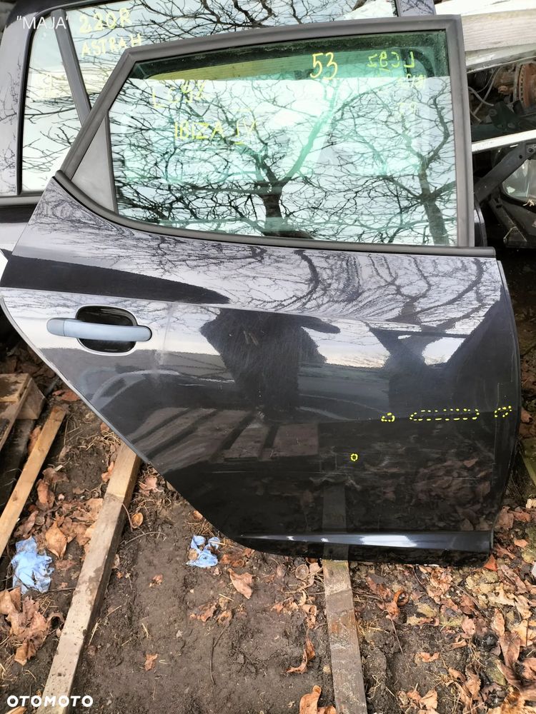 SEAT IBIZA IV 6J kolor LC9Z DRZWI PRAWE TYLNE PRAWY TYŁ KOMPLETNE wersja 5 drzwi - 1