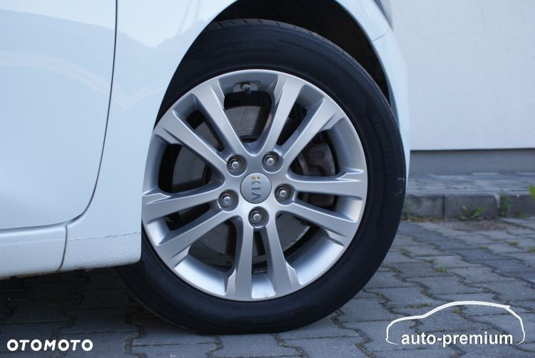 Kia Ceed 1.6 GDI Dream Team Edition - 33