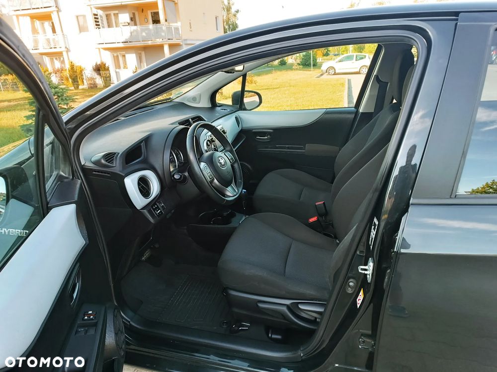 Toyota Yaris - 11