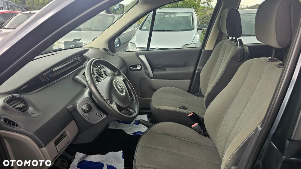 Renault Scenic 1.6 16V Authentique Euro5 - 11