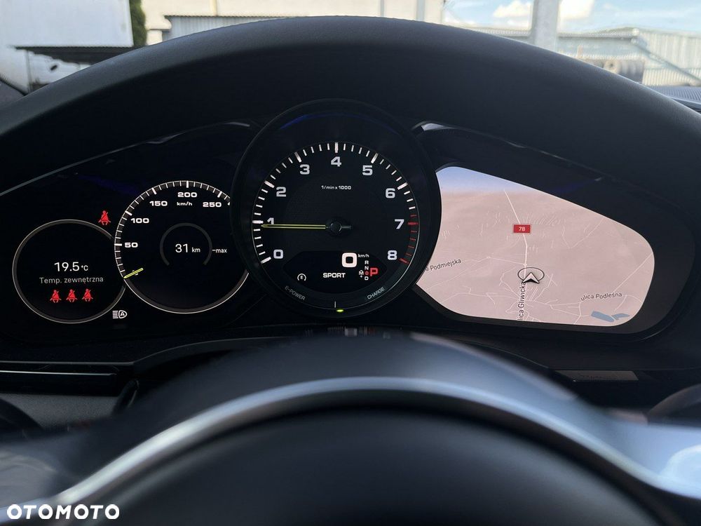 Porsche Cayenne E-Hybrid - 18