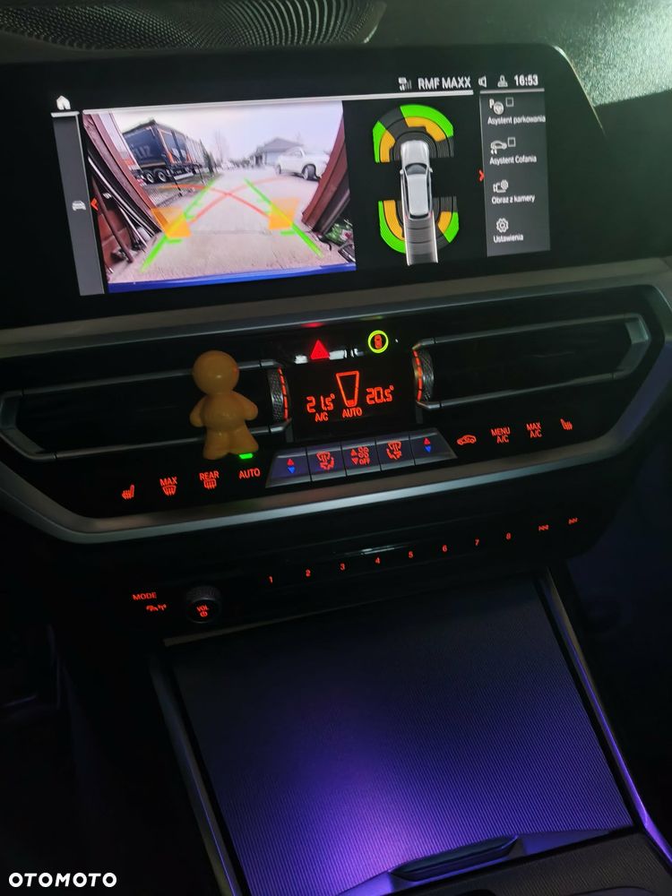 BMW Seria 3 320d xDrive Edition M Sport Shadow - 14