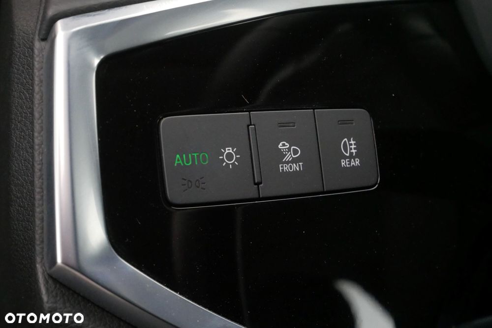 Audi Q3 - 30