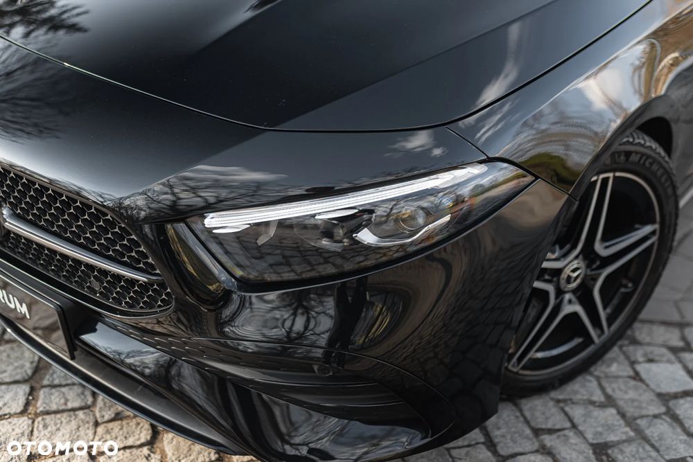 Mercedes-Benz Klasa A 200 AMG Line 7G-DCT - 3