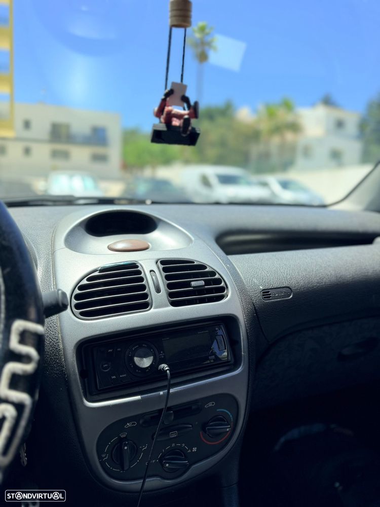 Peugeot 206 1.6 GTi - 7