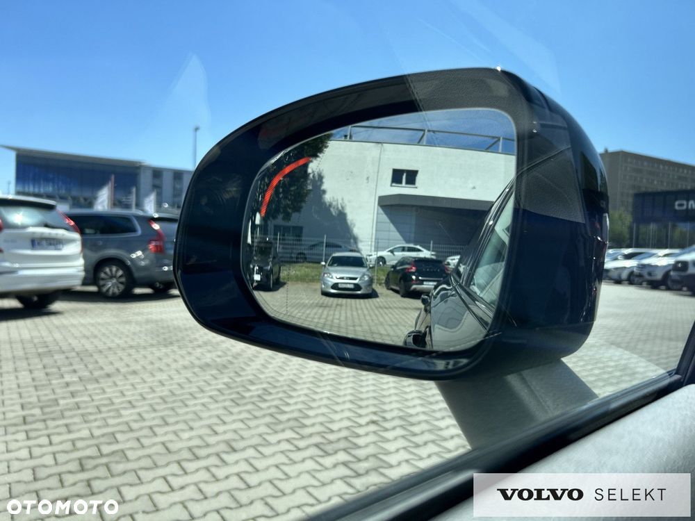 Volvo V90 Cross Country - 21