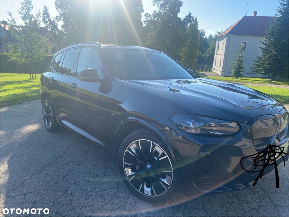 BMW iX3 - 8