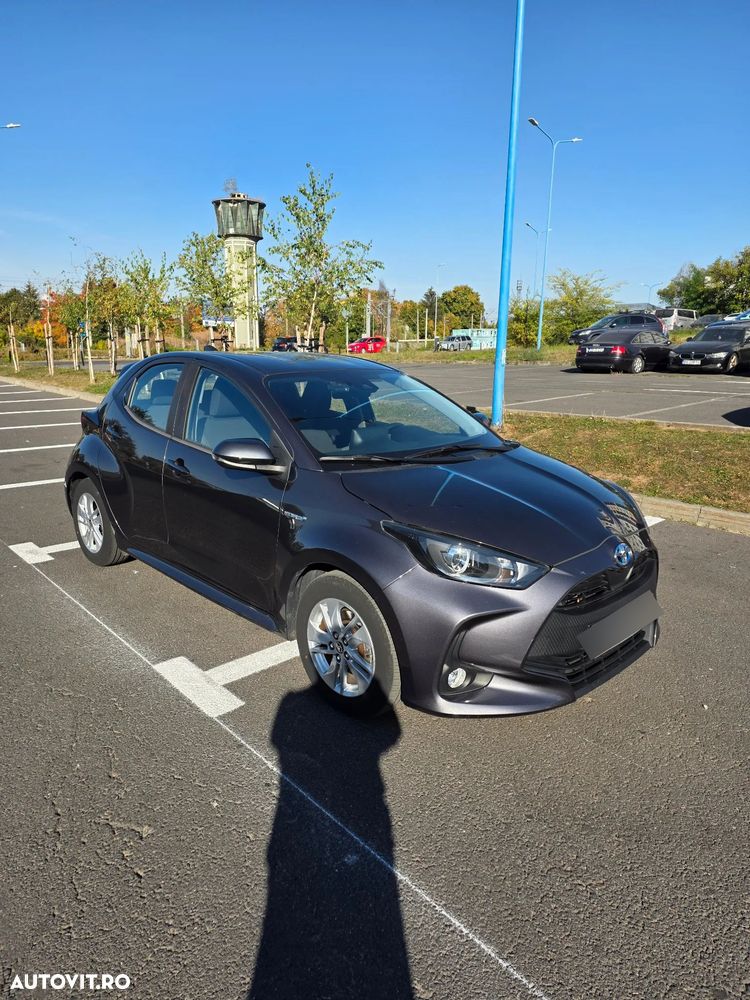 Toyota Yaris 1.5 VVT-i HSD Dynamic Bi-tone - 6