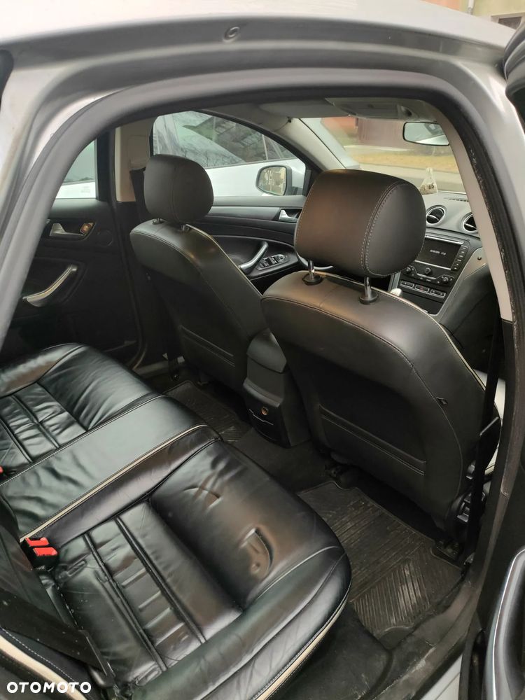 Ford Mondeo 2.0 Trend - 24