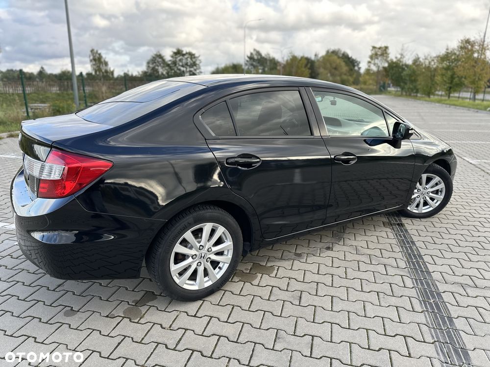 Honda Civic 1.8 Comfort - 17