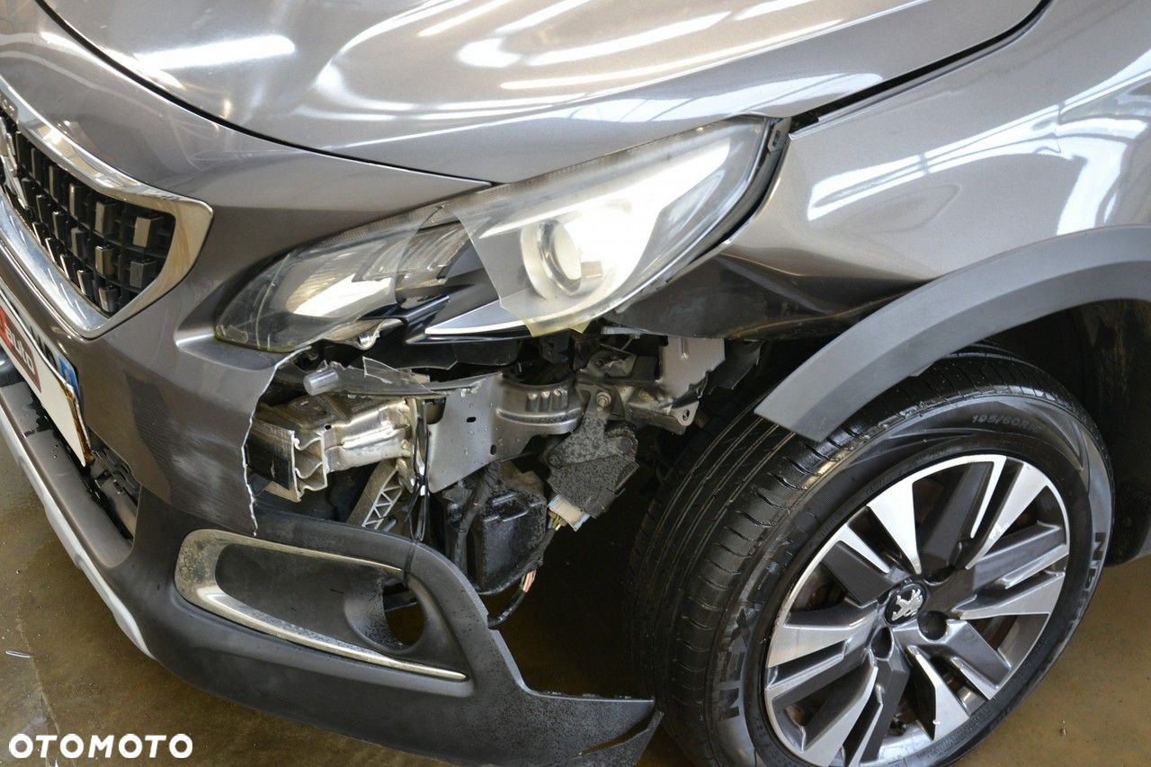 Peugeot 2008 - 11