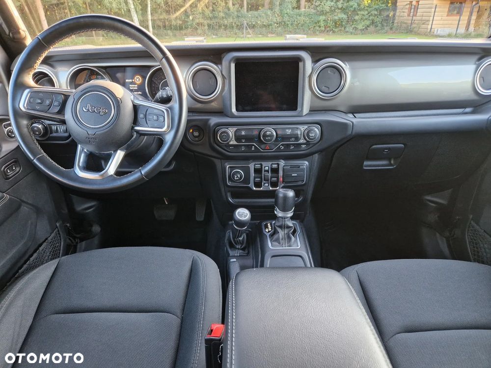 Jeep Wrangler Unlimited GME 2.0 Turbo Sahara - 12