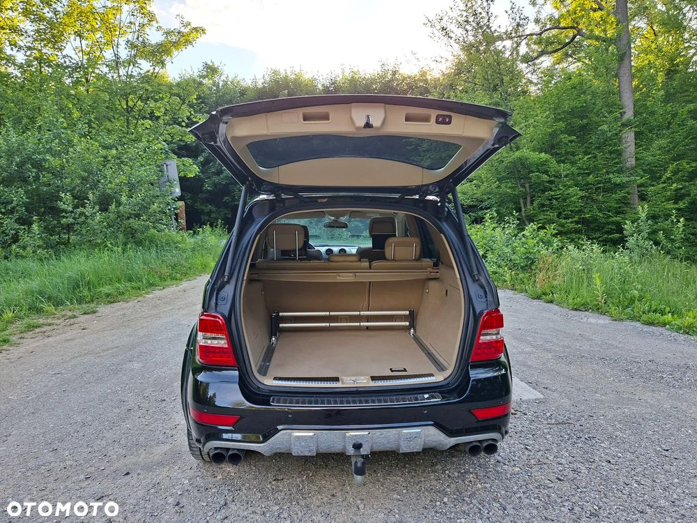 Mercedes-Benz ML - 11
